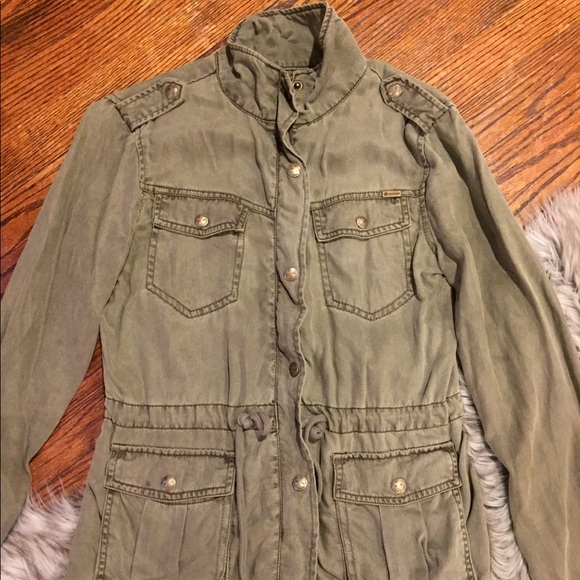 Max Jeans Olive Green Jacket - Picture 3 of 7